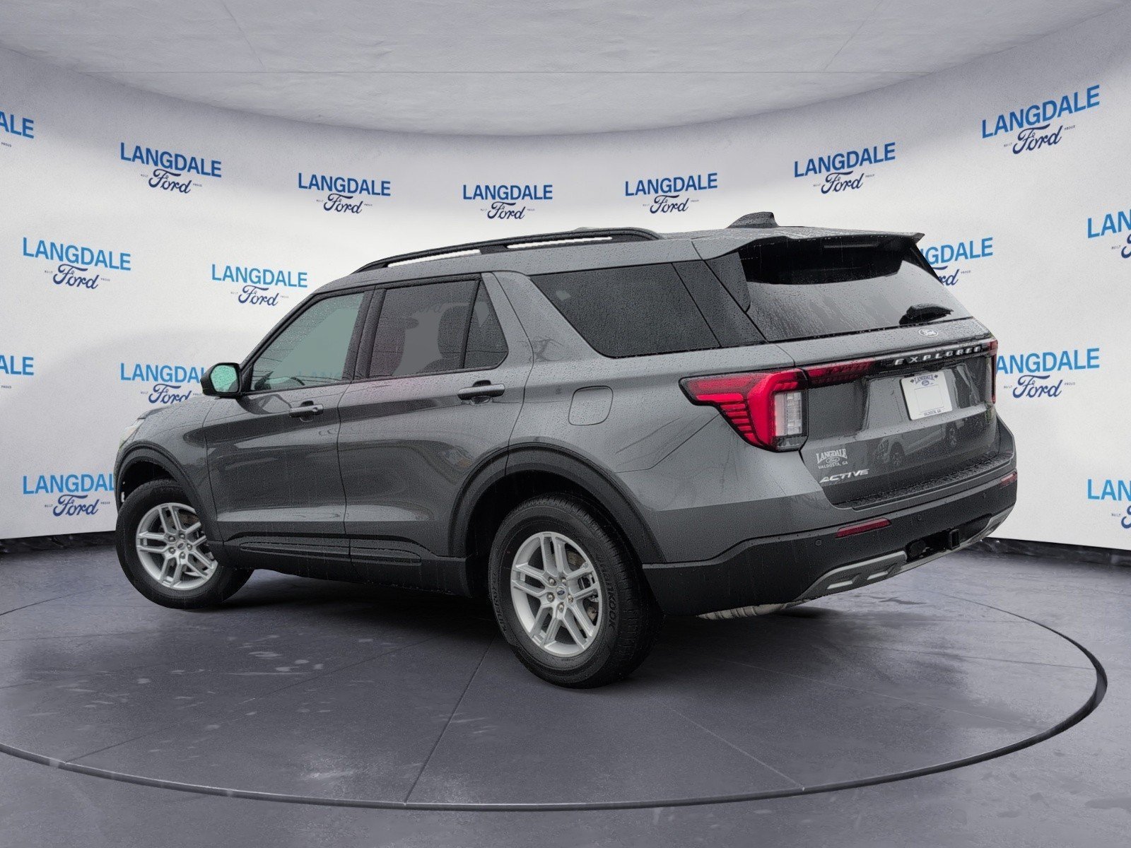 New 2027 Ford Explorer Active w/ Active Comfort Package RWD image 9