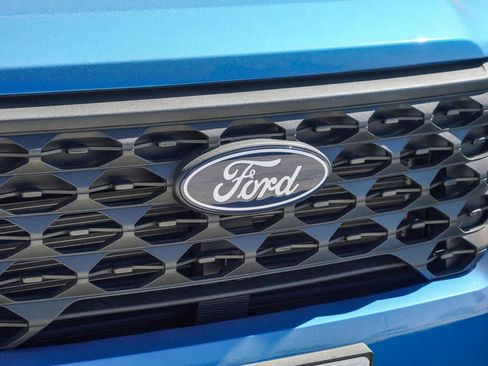 Used 2025 Ford Maverick XL w/ Equipment Group 102A AWD/4WD image 5