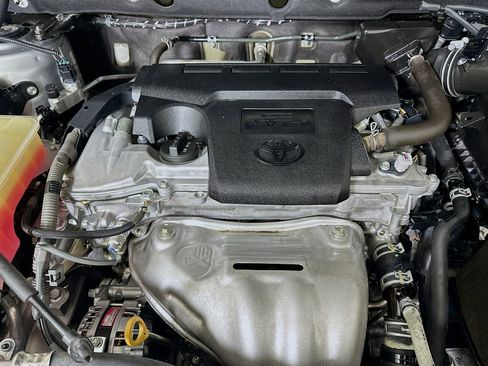 Used 2016 Toyota RAV4 LE image 30