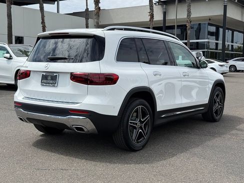 New 2026 Mercedes-Benz GLB 250 image 9