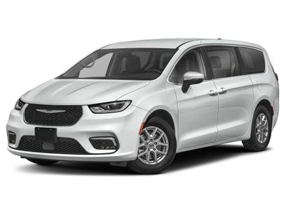Used 2024 Chrysler Pacifica Touring-L w/ Uconnect Theater Family Group