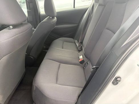 Used 2025 Toyota Corolla LE FWD image 3