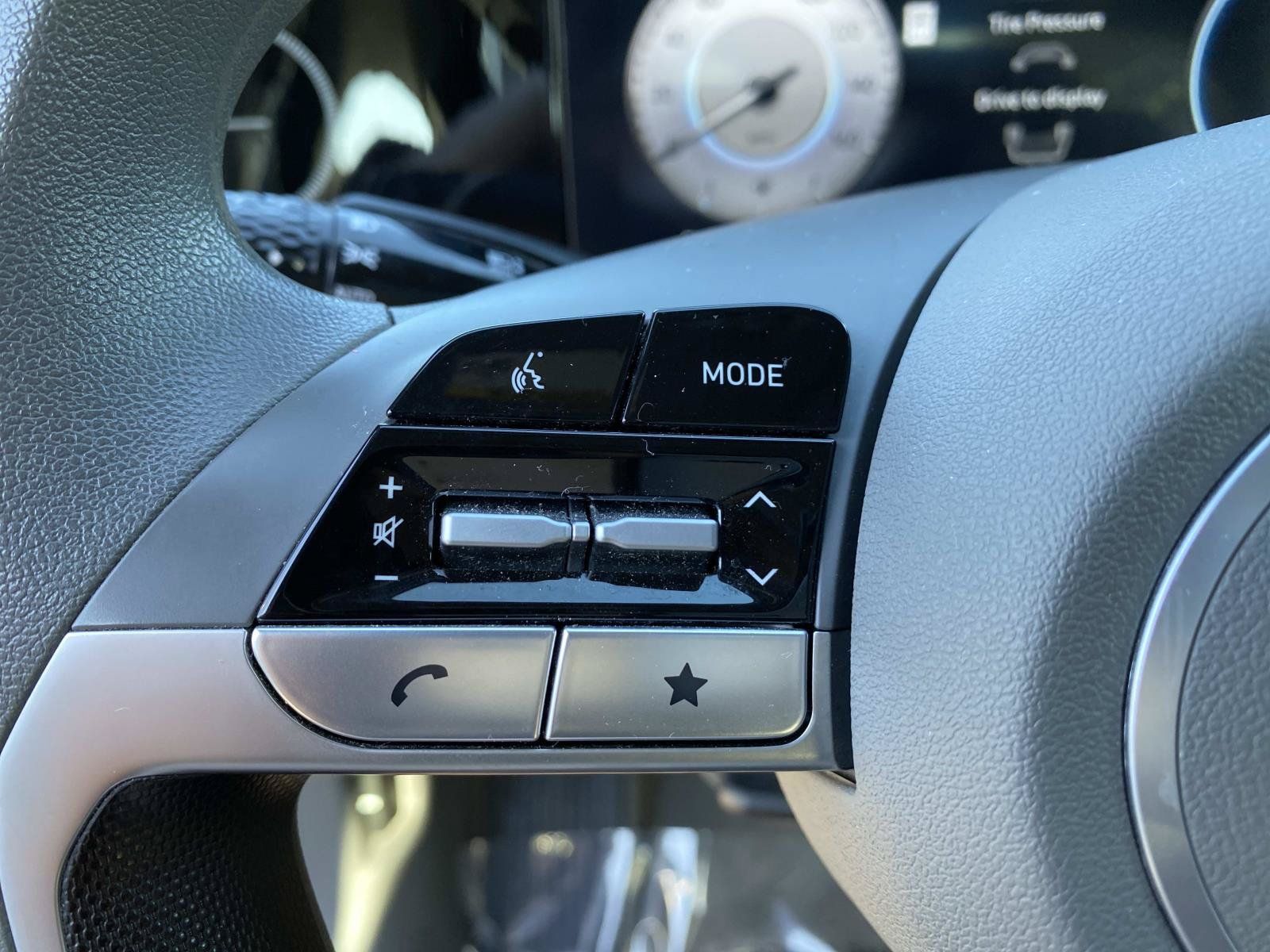 Used 2024 Hyundai Elantra SEL FWD image 16