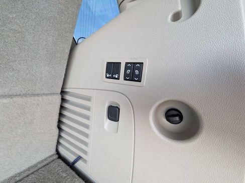 Used 2015 Cadillac Escalade Premium image 8