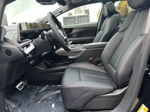 New 2026 Cadillac Optiq Sport 2 image 19