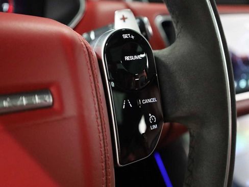 Used 2022 Land Rover Range Rover Sport HST image 26