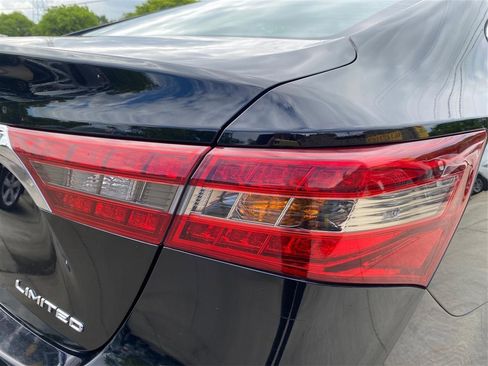 Used 2016 Toyota Avalon Limited FWD image 20