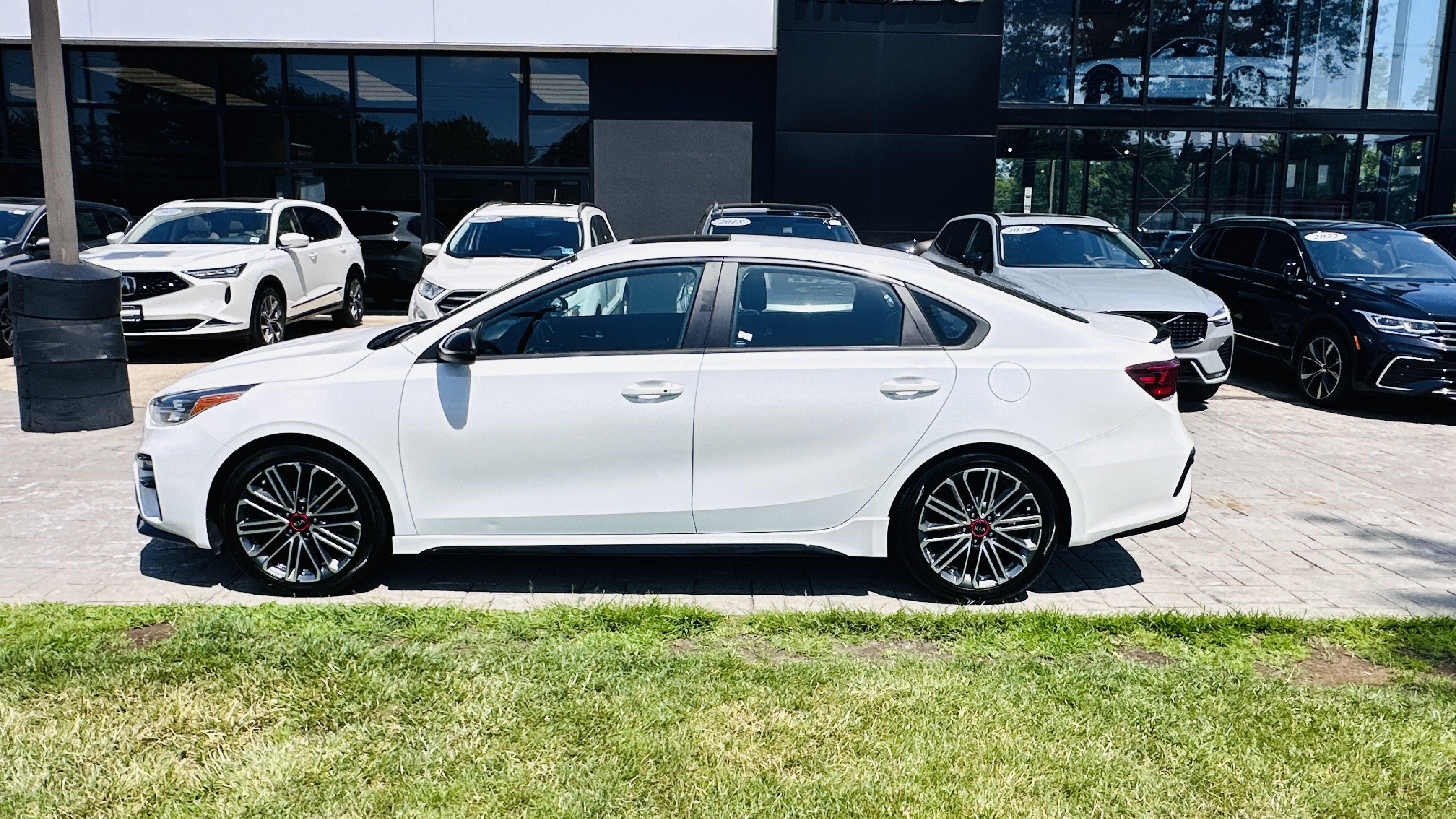Used 2021 Kia Forte GT FWD image 3