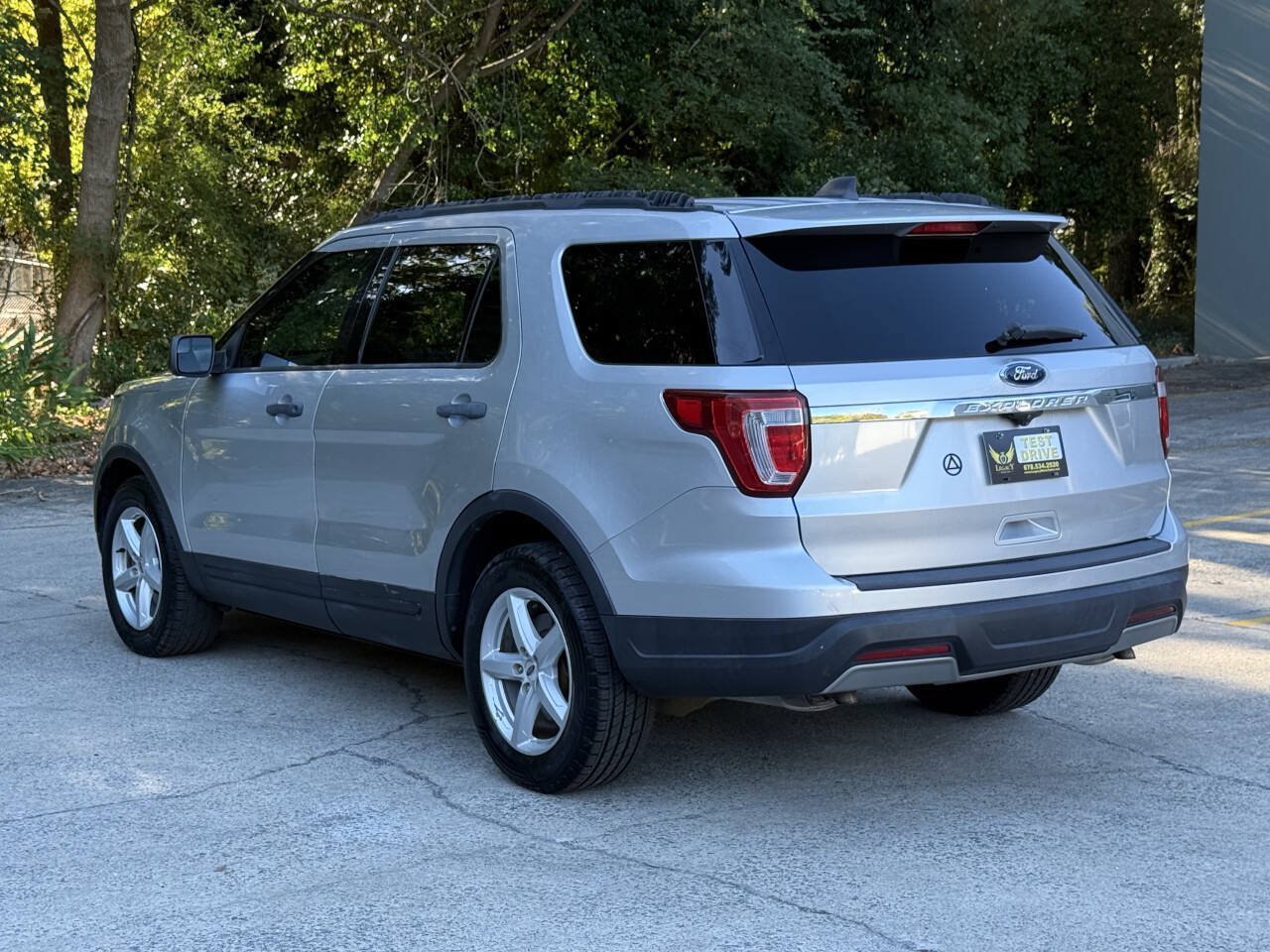 Used 2018 Ford Explorer FWD image 9