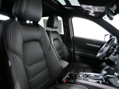 Used 2025 MAZDA CX-5 Signature image 12