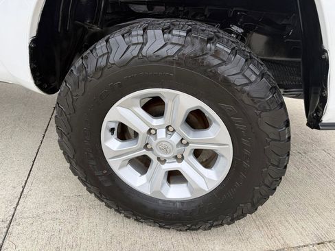 Used 2021 Toyota Tacoma SR image 10