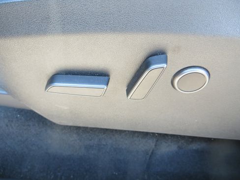 Used 2023 Tesla Model Y Long Range image 14