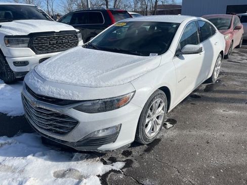 Used 2022 Chevrolet Malibu LT image 1