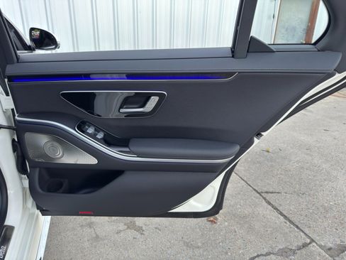 Used 2023 Mercedes-Benz S 500 4MATIC w/ AMG Line image 50