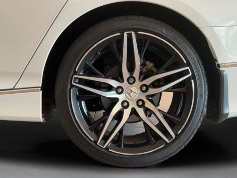 Used 2021 Honda Accord Touring image 40