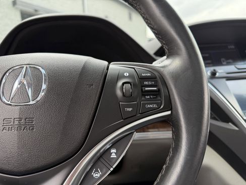 Used 2018 Acura MDX SH-AWD image 17