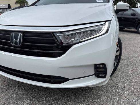 Used 2023 Honda Odyssey Touring image 9