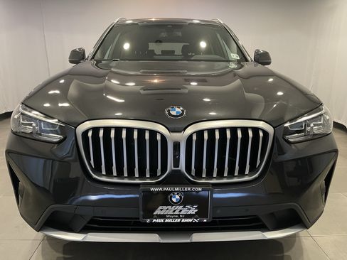 Used 2023 BMW X3 xDrive30i w/ Premium Package AWD/4WD image 2