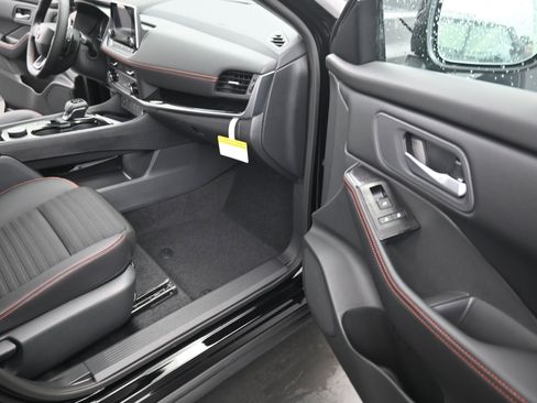 New 2026 Nissan Rogue SV image 20