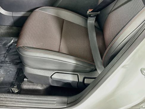 Certified 2025 Nissan Kicks SR AWD/4WD image 23