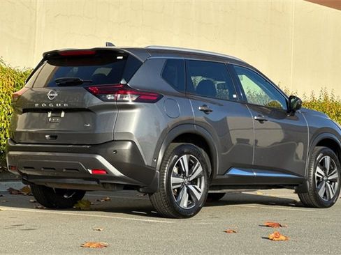 Used 2022 Nissan Rogue SL w/ SL Premium Package image 4