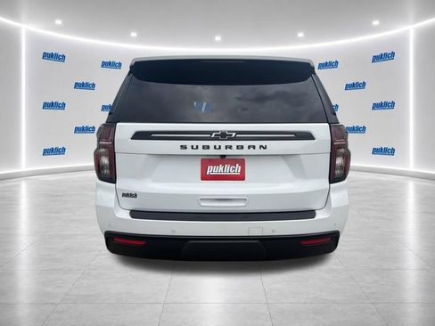 Certified 2023 Chevrolet Suburban Z71 w/ Luxury Package AWD/4WD image 5