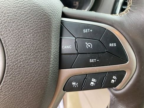 Used 2021 Jeep Grand Cherokee Overland w/ Protech Group AWD/4WD image 30