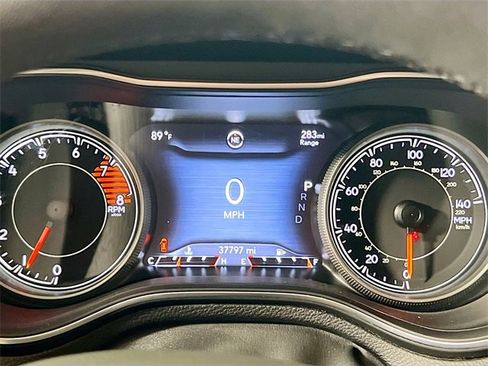 Used 2022 Jeep Cherokee Trailhawk w/ Technology Group B image 12