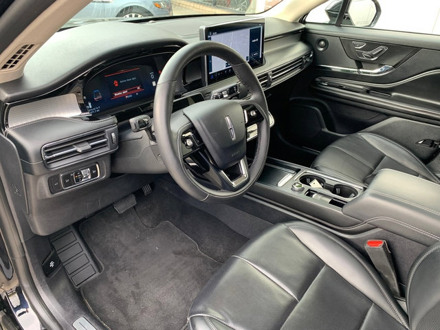 Certified 2023 Lincoln Corsair AWD w/ Equipment Group 102A image 23