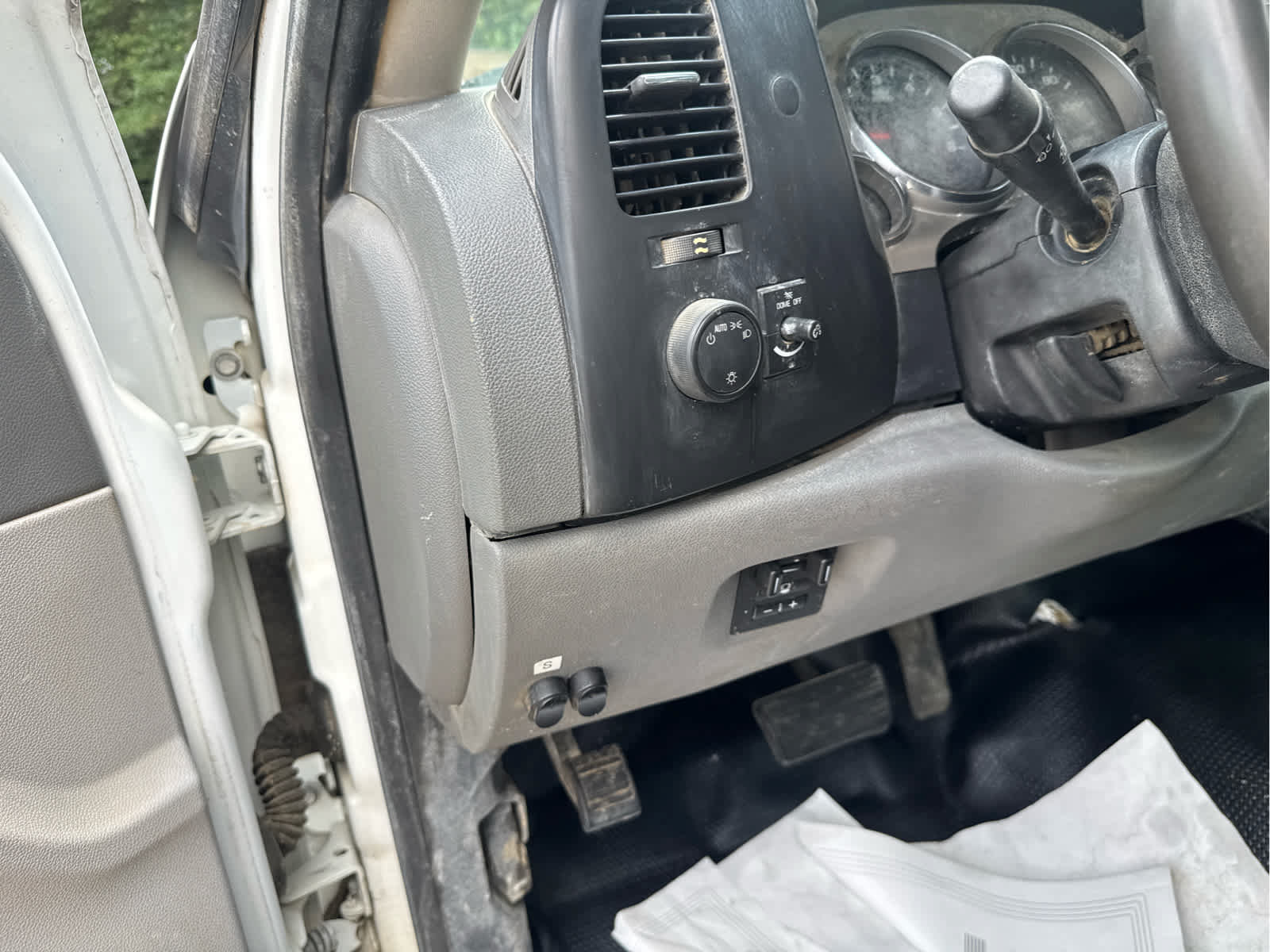 Used 2013 Chevrolet Silverado 3500 W/T RWD image 22