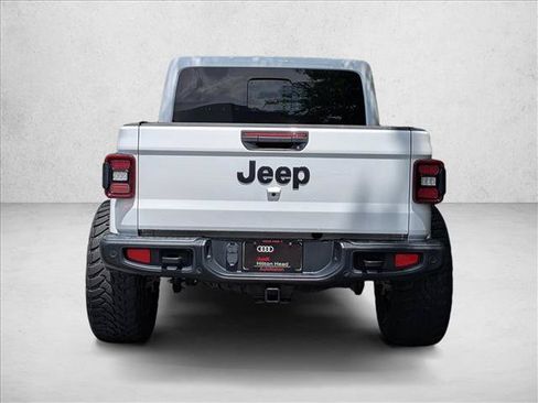 Used 2024 Jeep Gladiator Rubicon AWD/4WD image 7