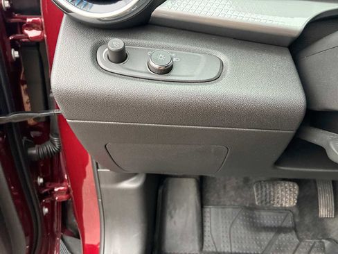 Used 2024 Chevrolet Trax LT w/ Driver Confidence Package image 17