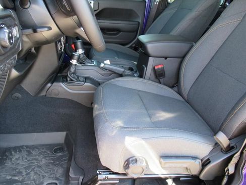 New 2026 Jeep Gladiator Sport image 16