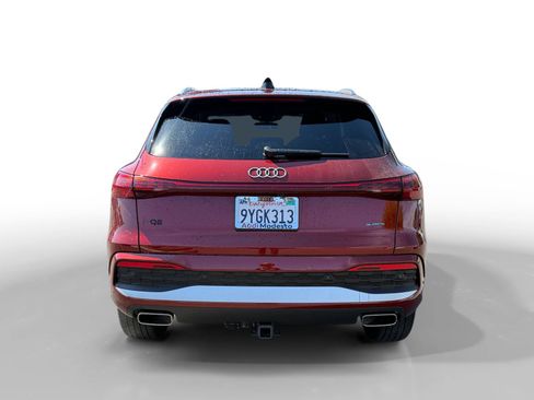 Certified 2025 Audi Q5 Premium AWD/4WD image 4
