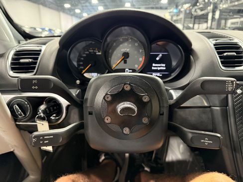 Used 2016 Porsche Cayman GT4 image 26