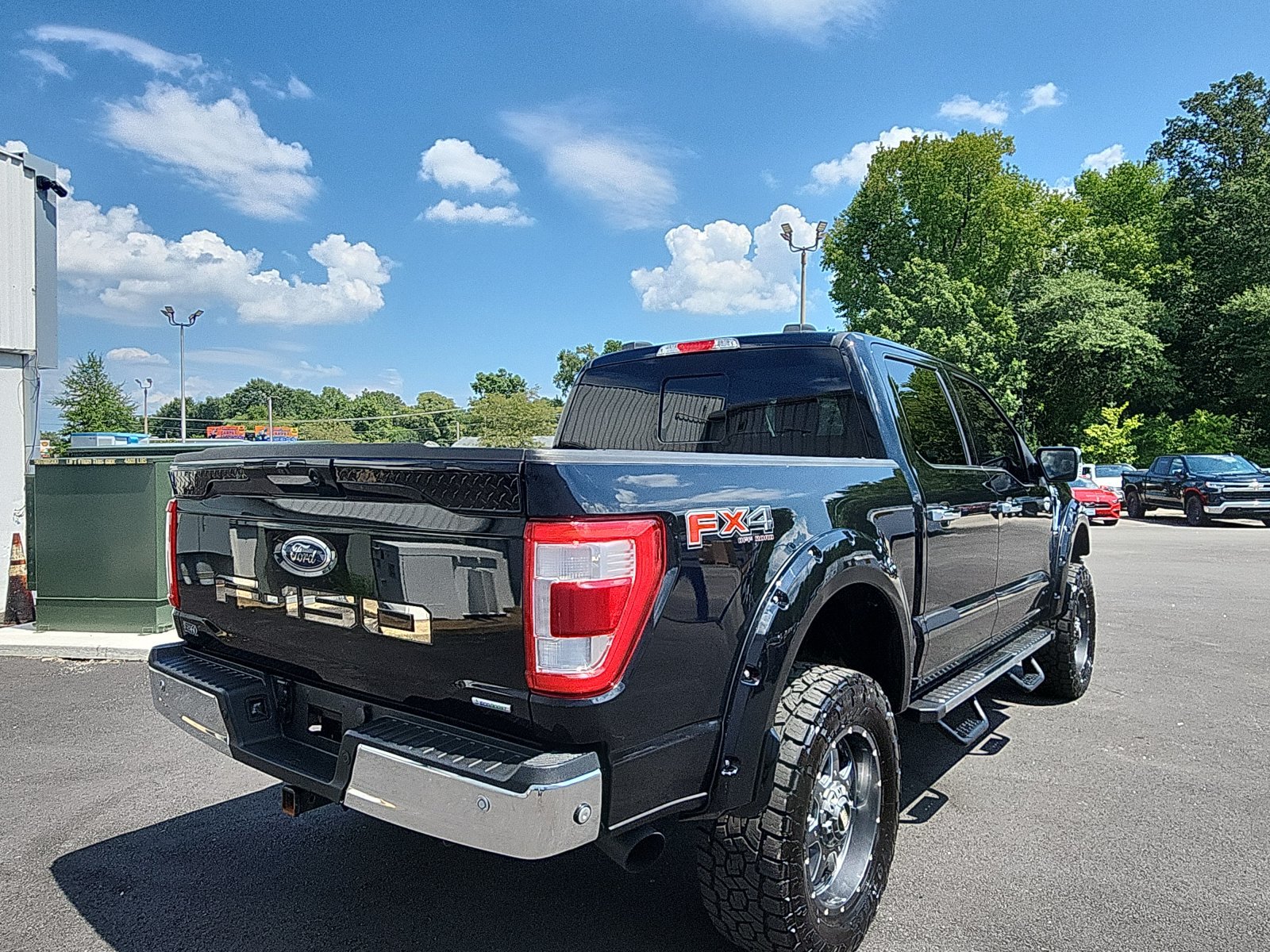 Used 2021 Ford F150 Lariat w/ Equipment Group 502A High AWD/4WD image 5
