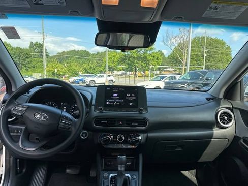 Used 2023 Hyundai Kona SEL AWD/4WD image 8