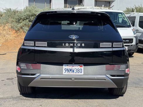 Used 2024 Hyundai Ioniq 5 SE RWD image 12