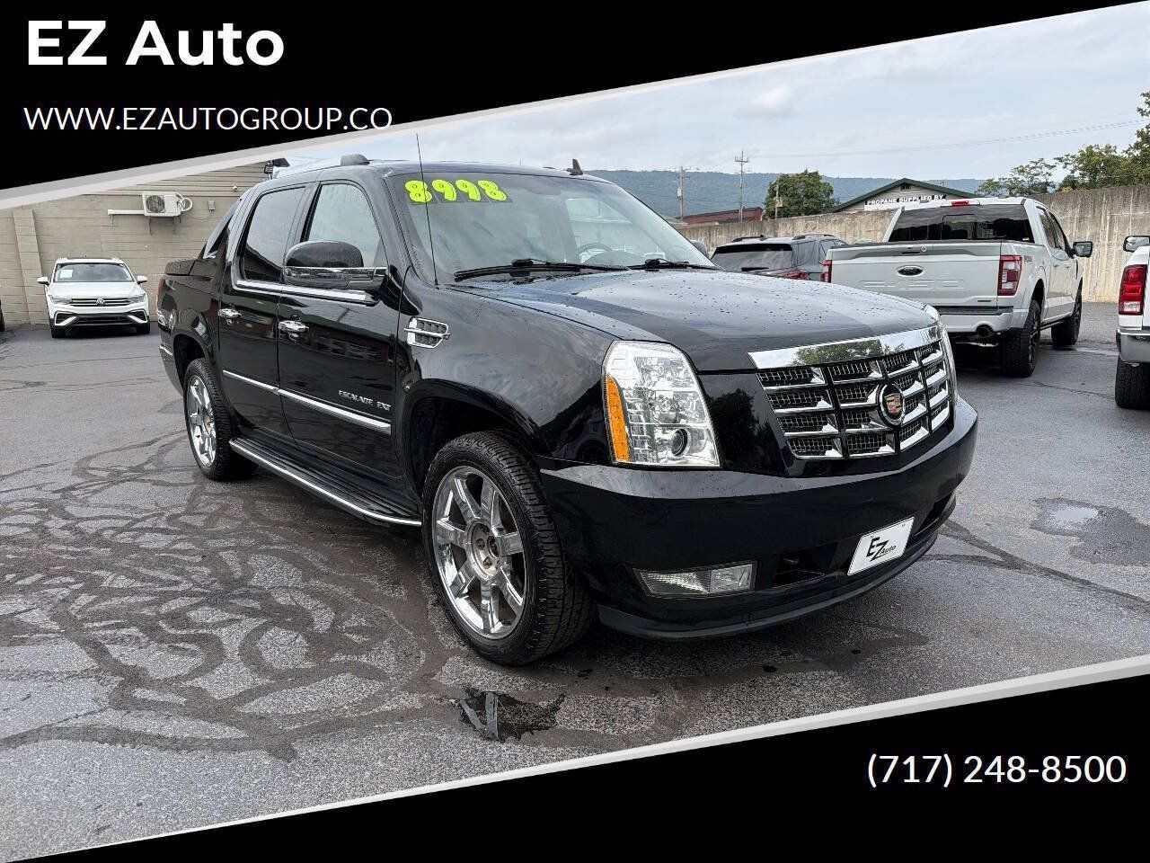 Used 2011 Cadillac Escalade EXT Luxury AWD/4WD image 1