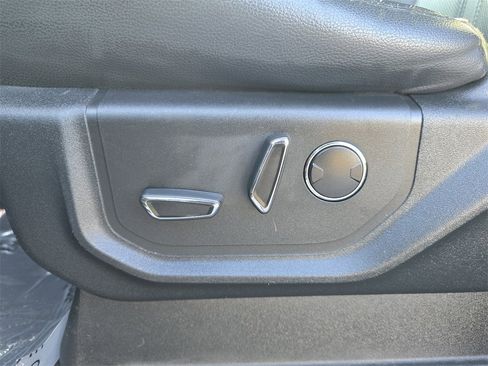 Used 2019 Ford Expedition Limited w/ Driver Assistance Package image 15