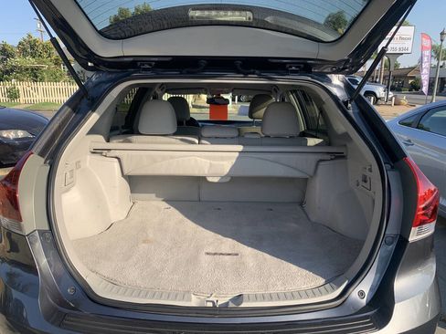 Used 2014 Toyota Venza LE image 12