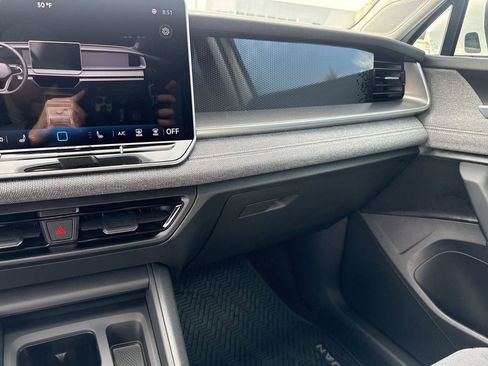 New 2026 Volkswagen Tiguan S AWD/4WD image 9
