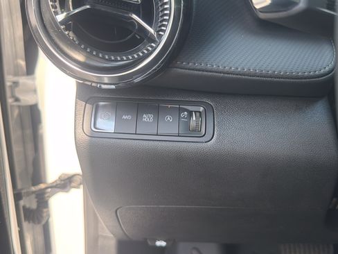 Used 2025 Chevrolet Equinox LT AWD/4WD image 14