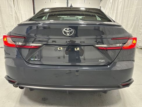 Used 2026 Toyota Camry SE FWD image 6
