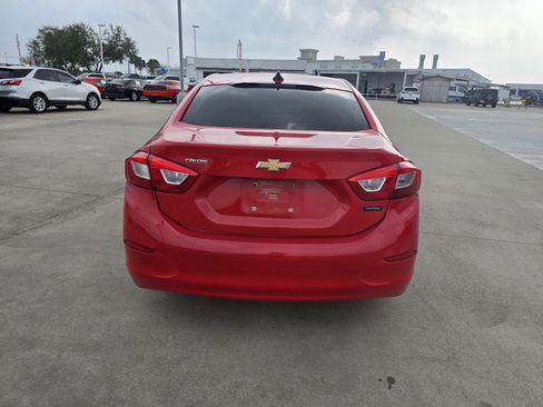 Used 2017 Chevrolet Cruze LS image 4