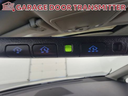 Used 2017 Toyota Sienna XLE Premium AWD/4WD image 31