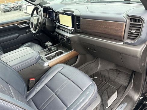 Used 2023 Chevrolet Silverado 1500 High Country w/ High Country Premium Package image 33