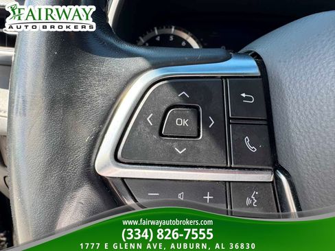 Used 2021 Toyota Highlander XSE FWD image 20