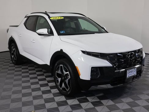 Certified 2024 Hyundai Santa Cruz Limited image 1