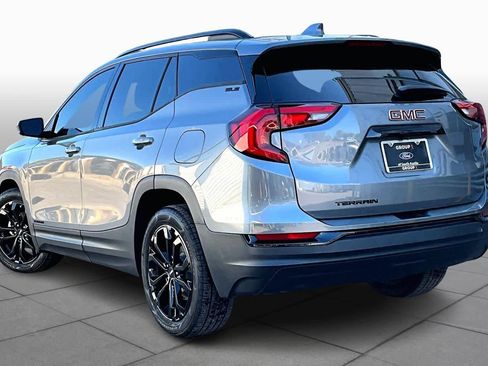 Used 2021 GMC Terrain SLE w/ Driver Convenience Package image 11